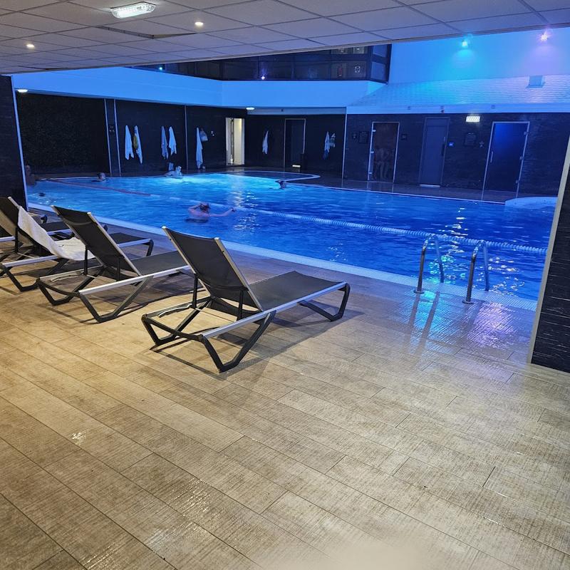 Village Hotel & Leisure Club thumbnail 3