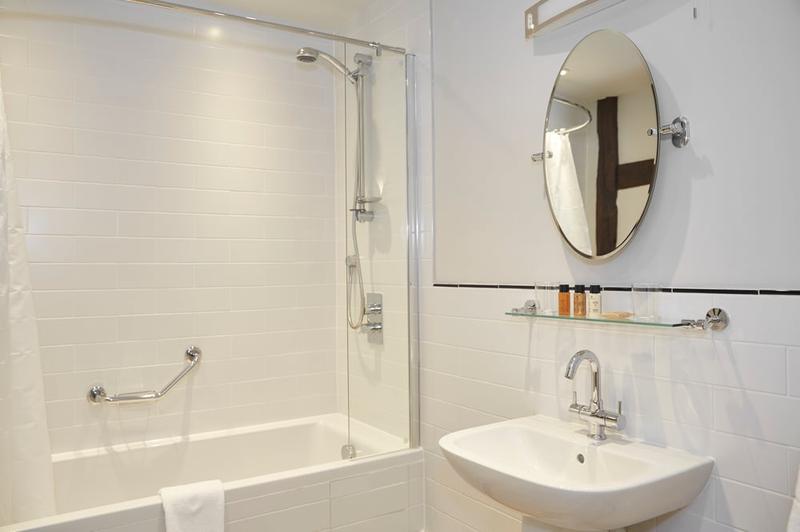 White Hall Hotel - Image 3