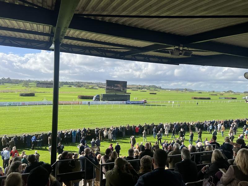 Wincanton Racecourse thumbnail 2