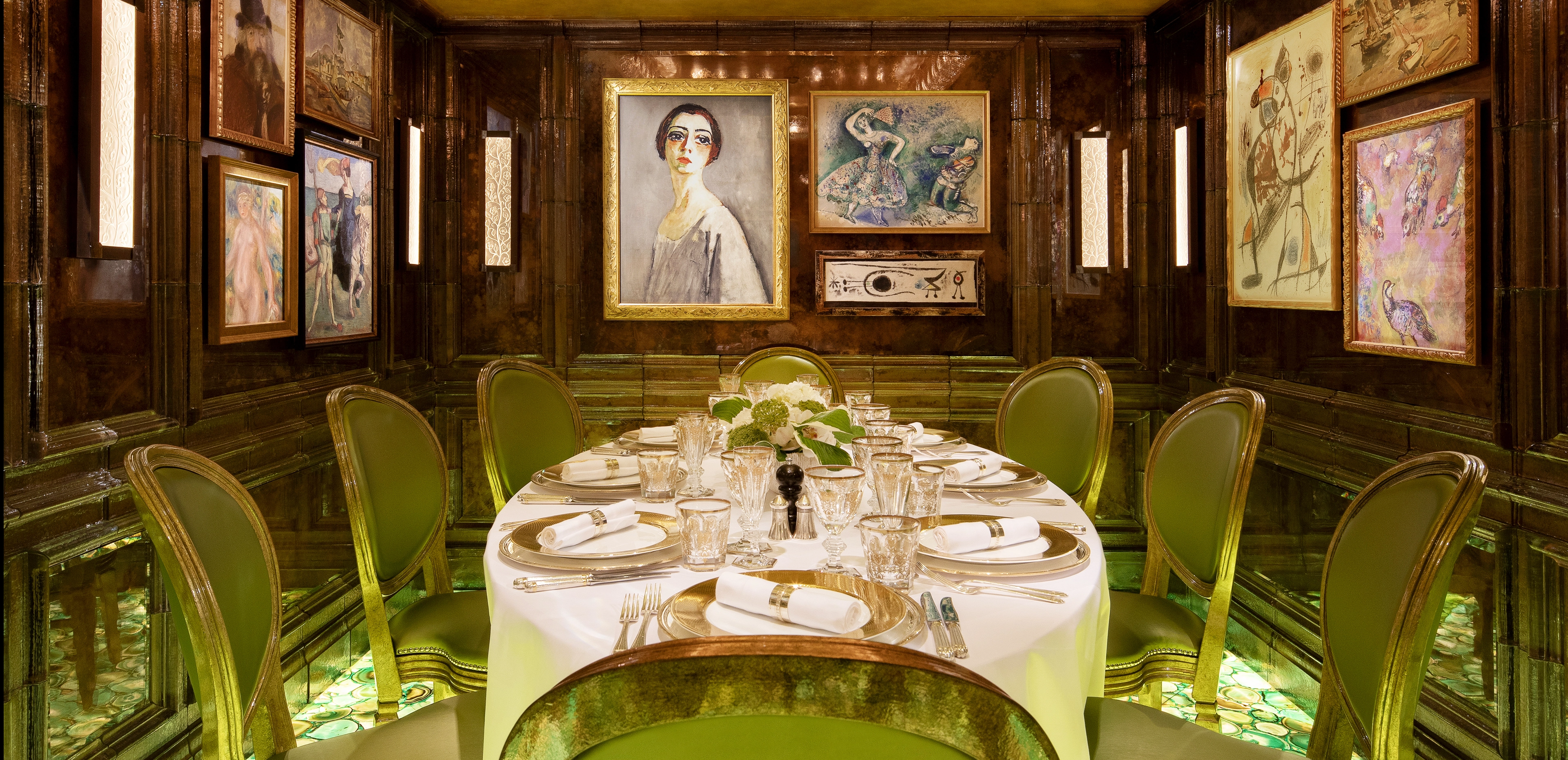 Scotts Restaurant & Oyster Bar - Image 1