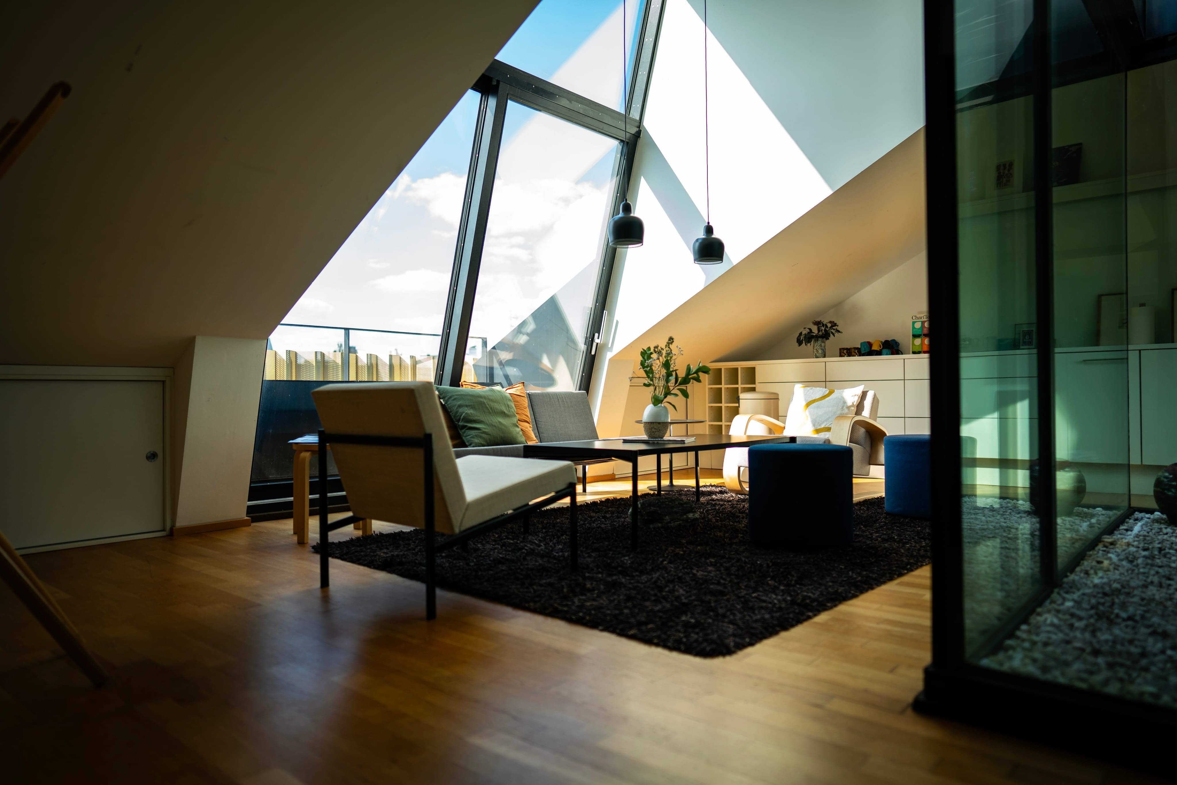 Offsite Meetings | Cologne | Seminar & Conference Rooms - Image 1