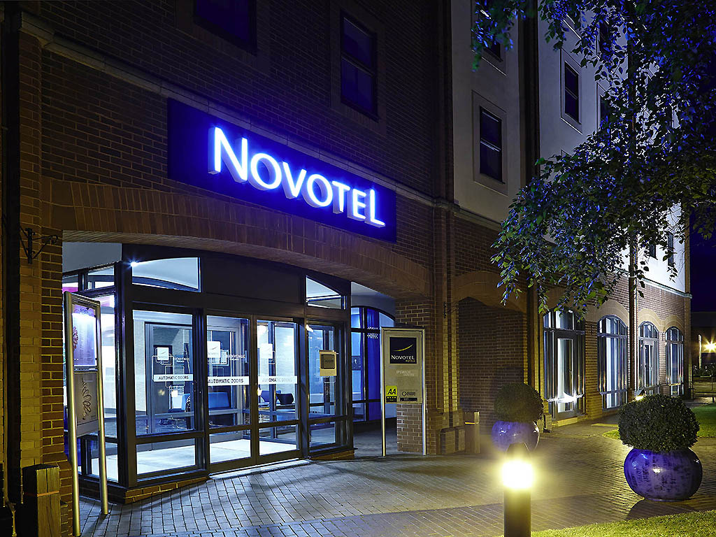 Mercure Exeter Southgate Hotel - Image 1