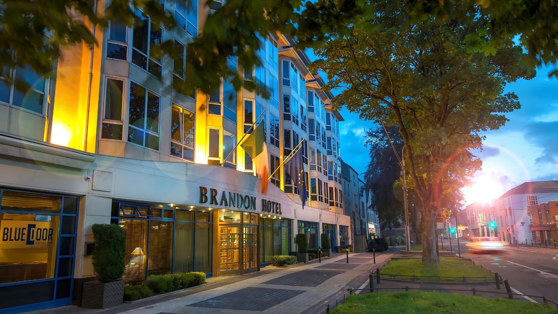 Brandon Hotel - Image 1