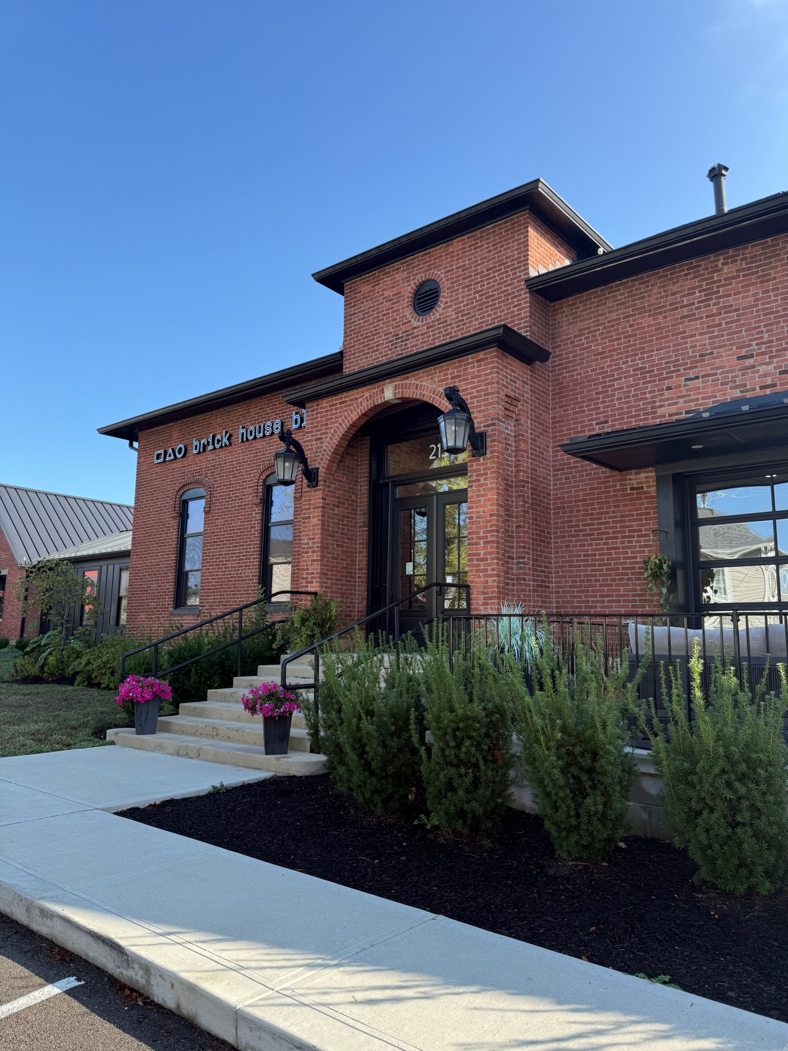 Brick House Blue: The Station - Coworking, Meetings & Events - Image 1