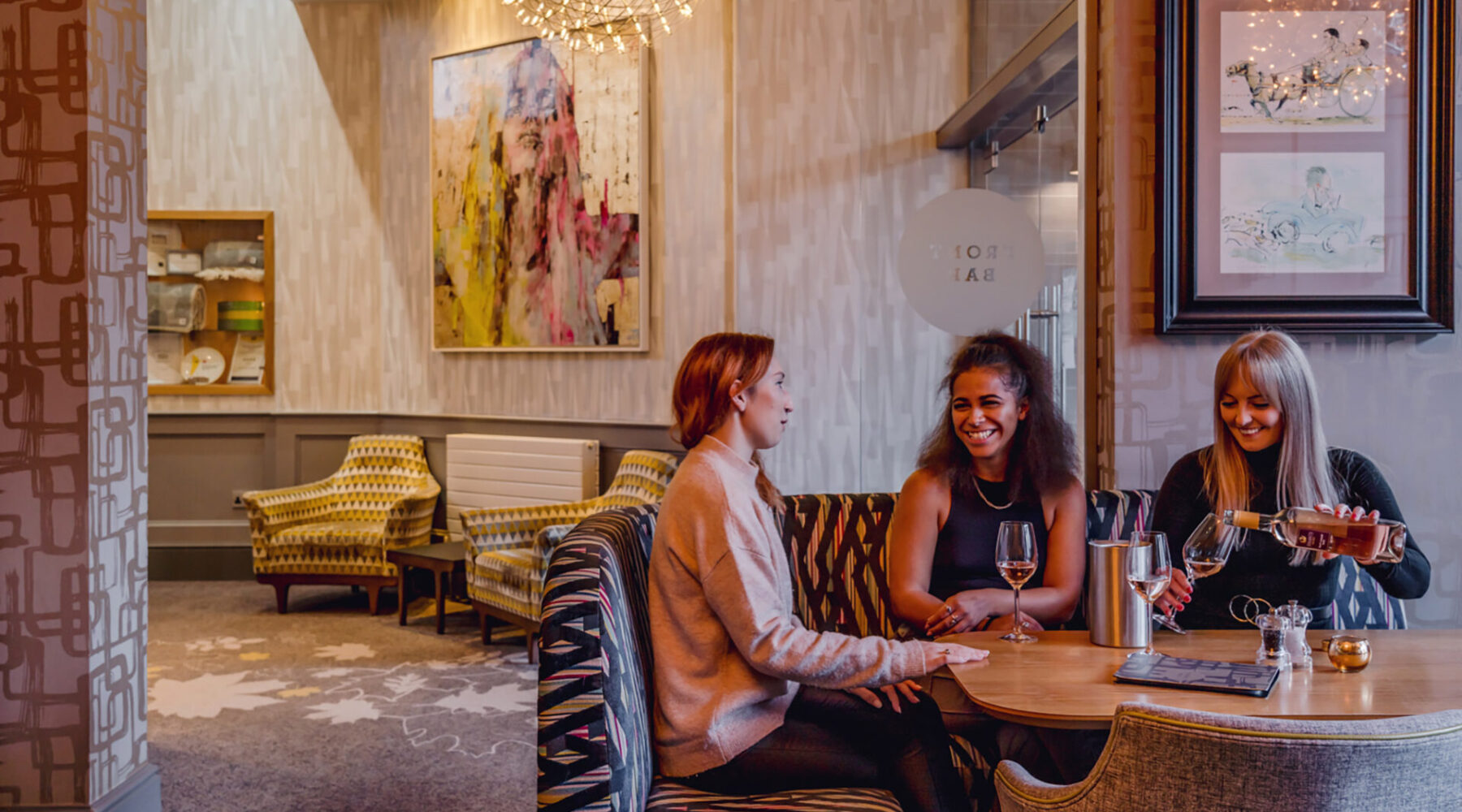 Queens Hotel - Image 1