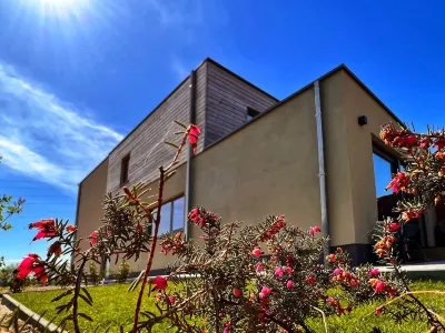 Inova Home, Guesthouse